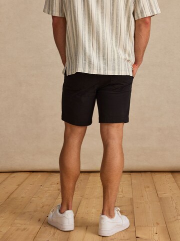 DAN FOX APPAREL regular Παντελόνι 'Luke' σε μαύρο
