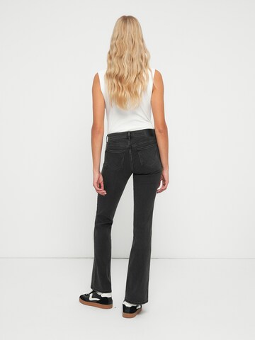 WRANGLER Boot cut Jeans in Black