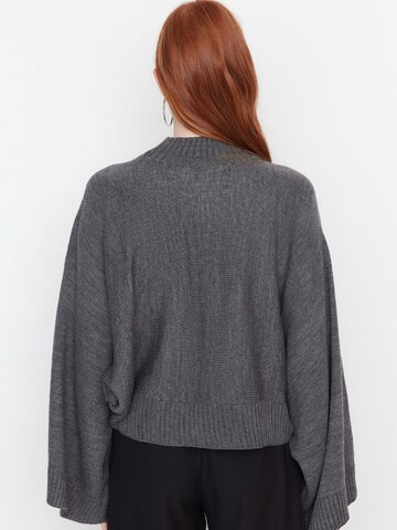 Pull-over Trendyol en gris