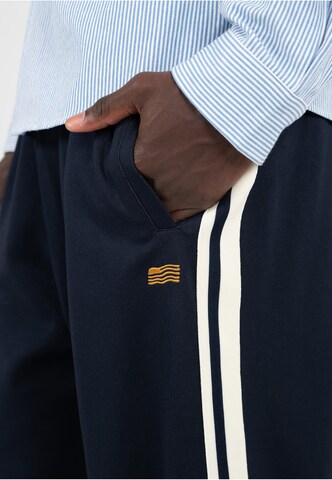 Loosefit Pantaloni 'Club' di Prohibited in blu