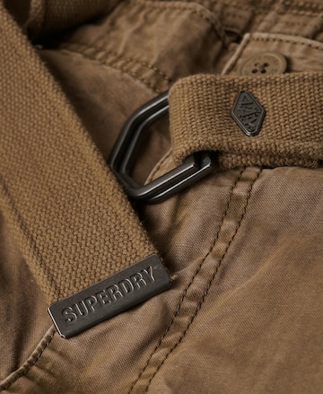 Regular Pantalon cargo Superdry en marron