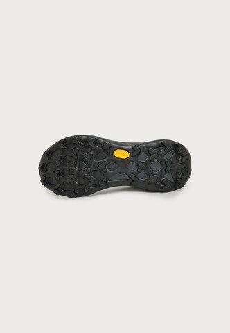 MERRELL Flats 'AGILITY PEAK 6' in Green: bottom