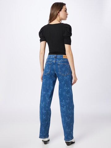 NA-KD Loosefit Jeans in Blau