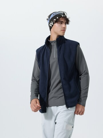 Youthup Vest in Blue