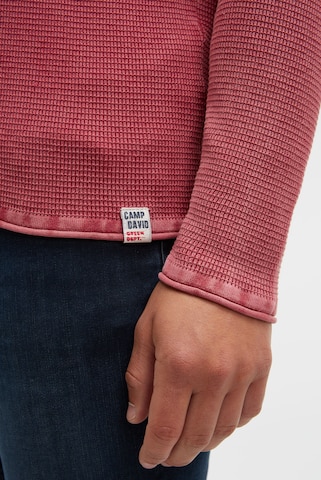 CAMP DAVID Strukturierter Pullover Stone Washed in Rot