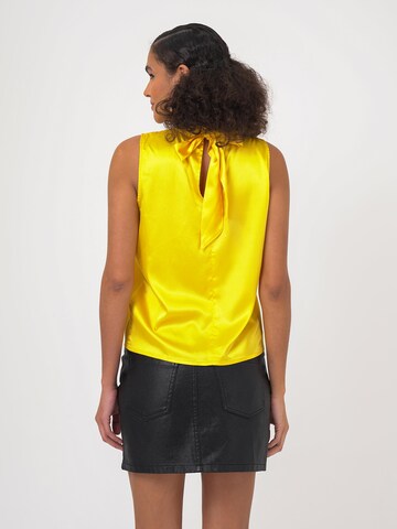 FRESHLIONS Blouse in Geel
