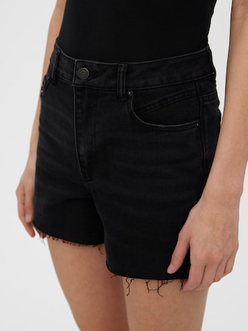 VERO MODA Regular Jeans 'Brenda' in Black