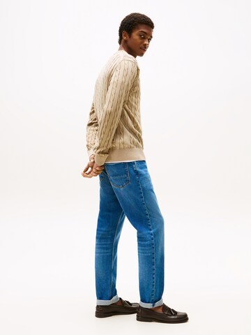 TOMMY HILFIGER Pulover 'CLASSIC' | rjava barva: zadnja stran