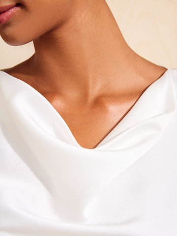 Friends Like These Bluse i beige