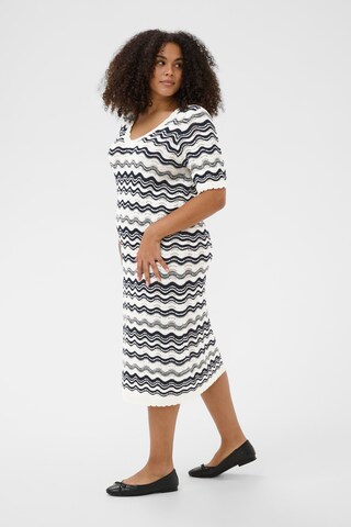 Robe 'Ania' KAFFE CURVE en blanc