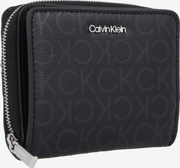 Calvin Klein - Cartera en negro