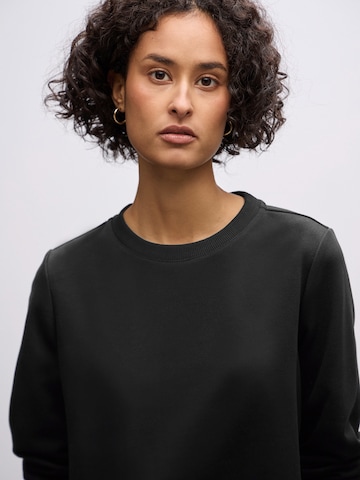 STREET ONE Sweatshirt i sort