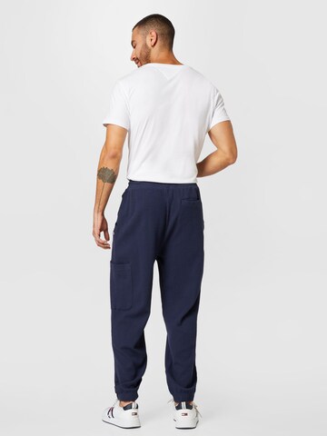 Tommy Jeans Tapered Hose in Blau