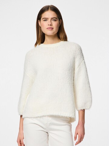 Pull-over 'Dalaila' PIECES en blanc : devant