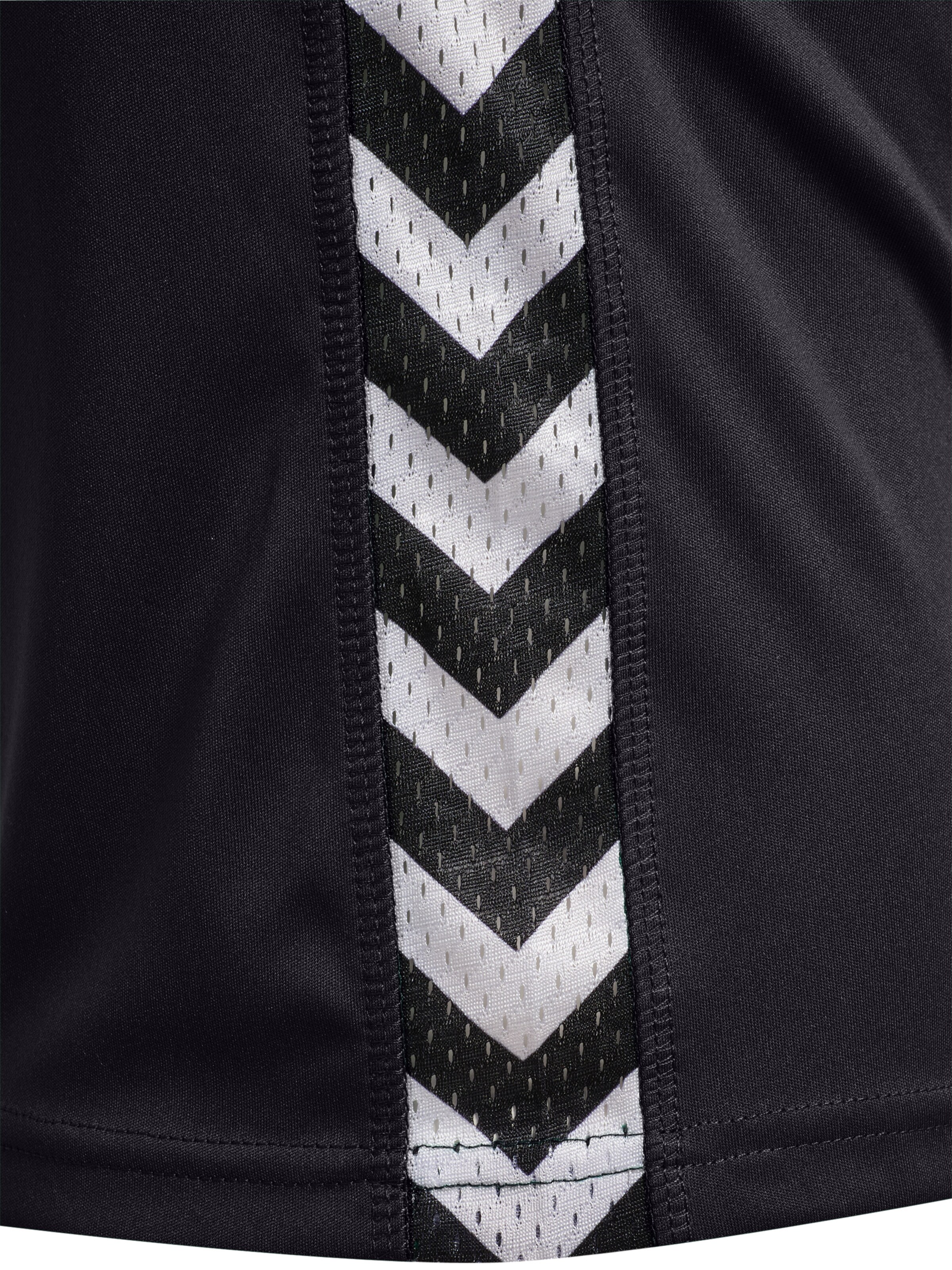 Hummel Performance shirt in Black