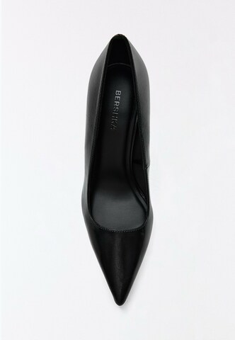 Bershka Pumps i svart