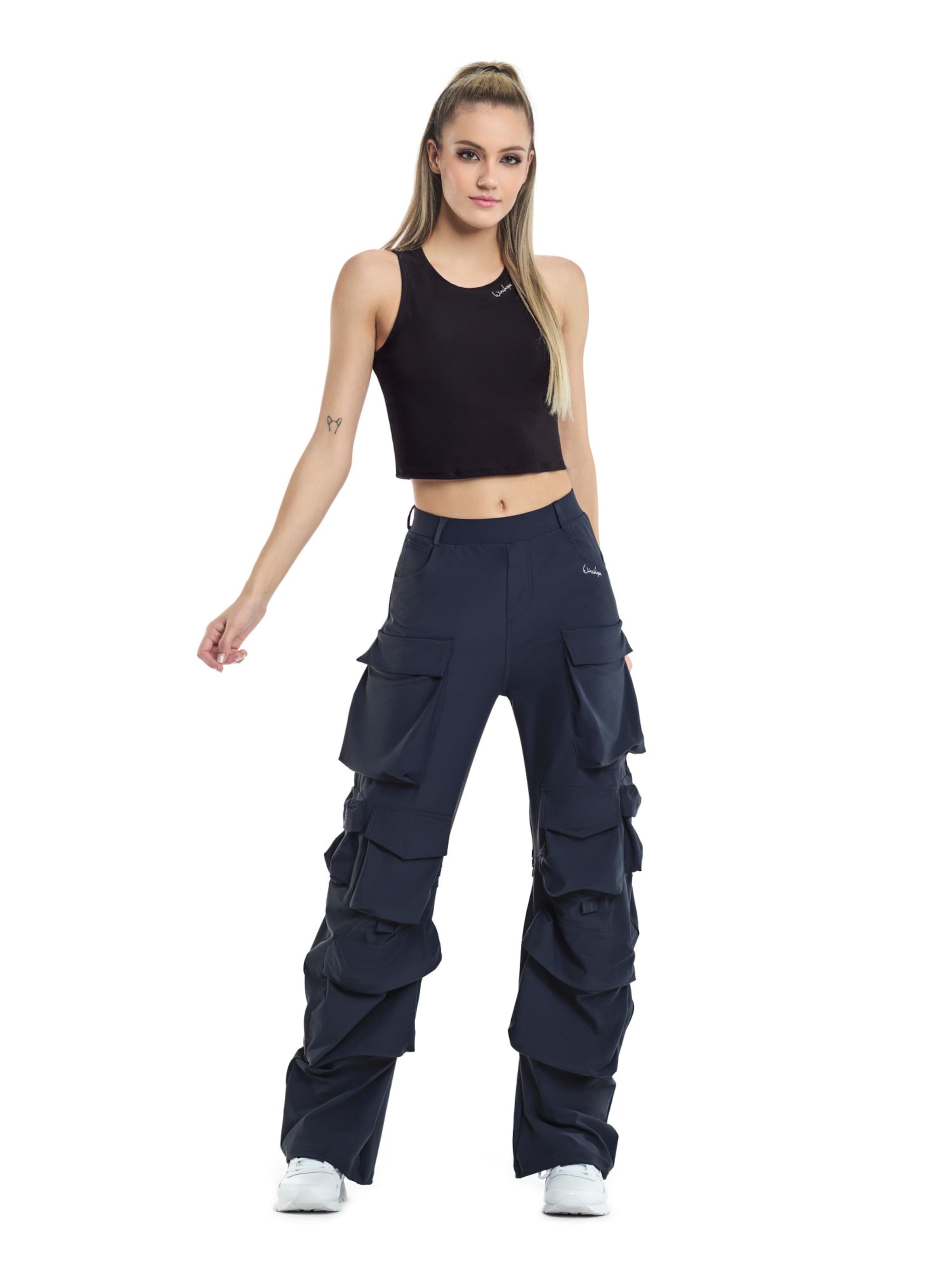 Top sportivo 'AET136C' di Winshape in nero