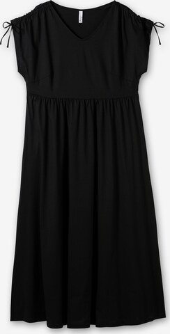 SHEEGO Dress in Black: front