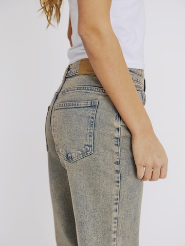 Noisy may Regular Jeans 'NMYOLANDA' in Blauw