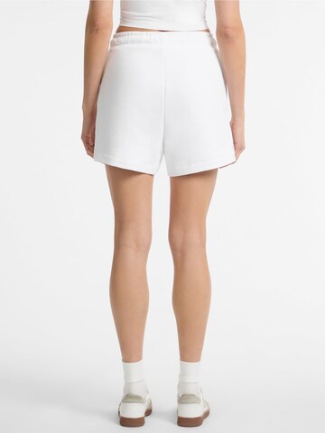 GUESS JEANS Regular Shorts in Weiß