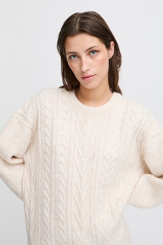 Pullover di b.young in beige