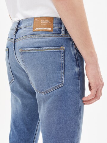 ARMEDANGELS Slimfit Jeans 'Jaari' in Blauw