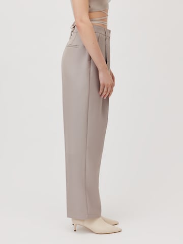 LeGer by Lena Gercke Loosefit Pantalon 'Simona' in Beige