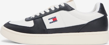 Baskets basses 'ARCHIVE '98' Tommy Jeans en blanc : devant