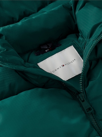TOMMY HILFIGER Winterjas 'New Essential' in Groen