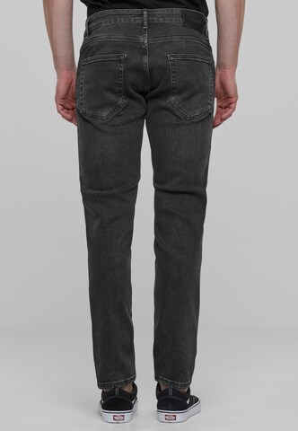 2Y Premium Tapered Jeans in Grey