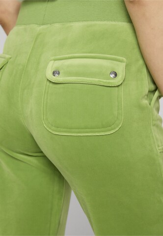 Juicy Couture Na zvonec Hlače 'Layla' | zelena barva