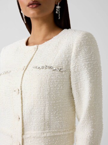 GUESS Between-Season Jacket in White