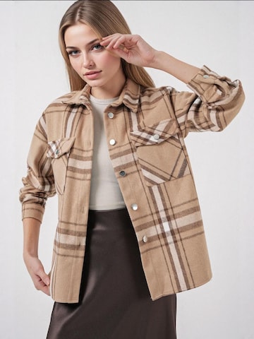 Bigdart Blouse in Beige