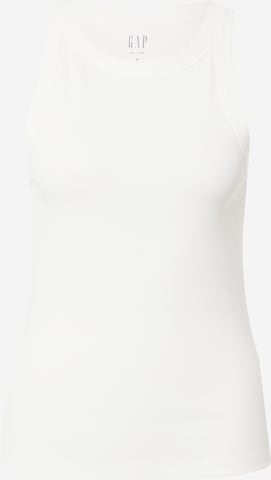 GAP Top in White: front