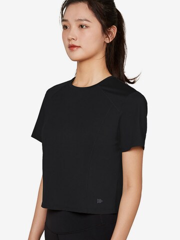 Yvette Sports Toiminnallinen paita värissä musta