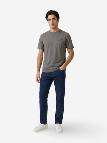 Maglietta '8NPT25 PJVPZ' di EA7 Emporio Armani in grigio