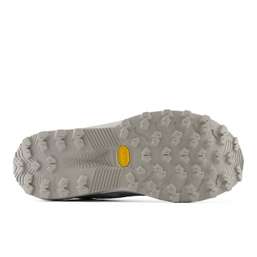 Sneaker bassa di new balance in grigio