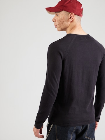 s.Oliver Svetr – černá