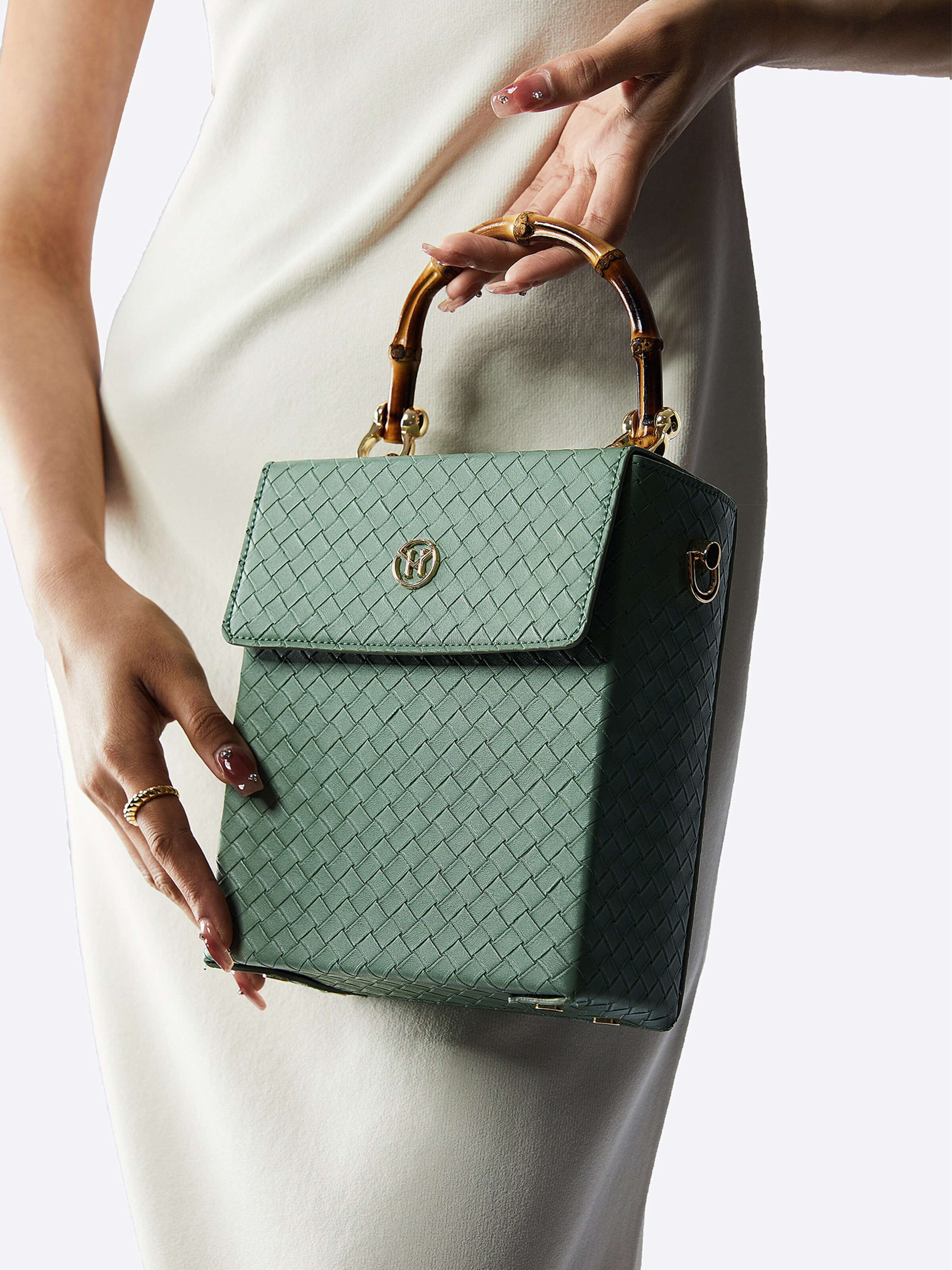 Borsa a mano &#x27;Bamboo Bee&#x27; di Victoria Hyde in verde: frontale