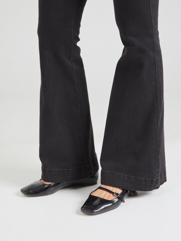Bootcut Jeans 'Ayo' di My Essential Wardrobe in nero