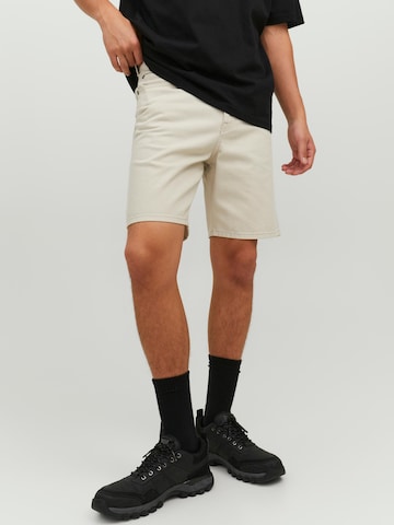 JACK & JONES Szabványos Farmer 'CHRIS' - bézs: elől