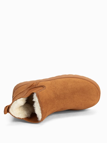 Cizme 'SALOME' de la Island Boot pe maro