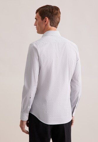 Coupe slim Chemise business 'Schwarze Rose' SEIDENSTICKER en gris