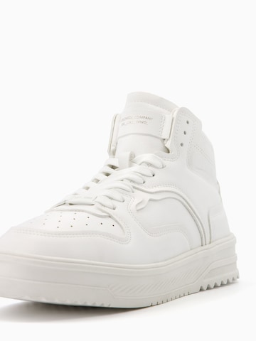 Bershka Sneakers hoog in Wit