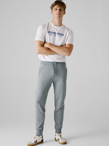 Regular Pantalon Red Bull Racing x Pepe Jeans en gris