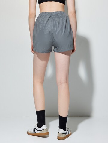Koton Regular Broek in Grijs