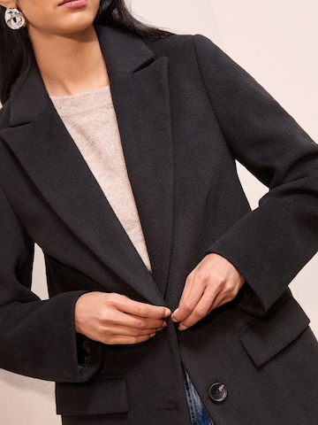 Friends Like These Prechodný kabát - Čierna