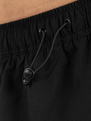 Regular Pantalon de sport ' Kynaro ' Smilodox en noir