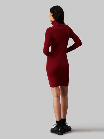 Robes en maille Calvin Klein Jeans en rouge