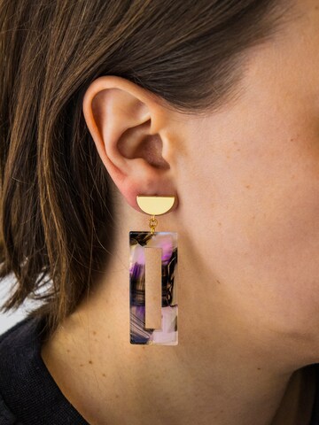 Fräulein Wunder Earrings 'Acetat Akane' in Mixed colors: front